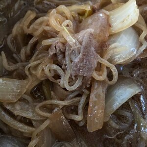 急いで一品！新玉ねぎと牛肉のすき焼きのタレ炒め